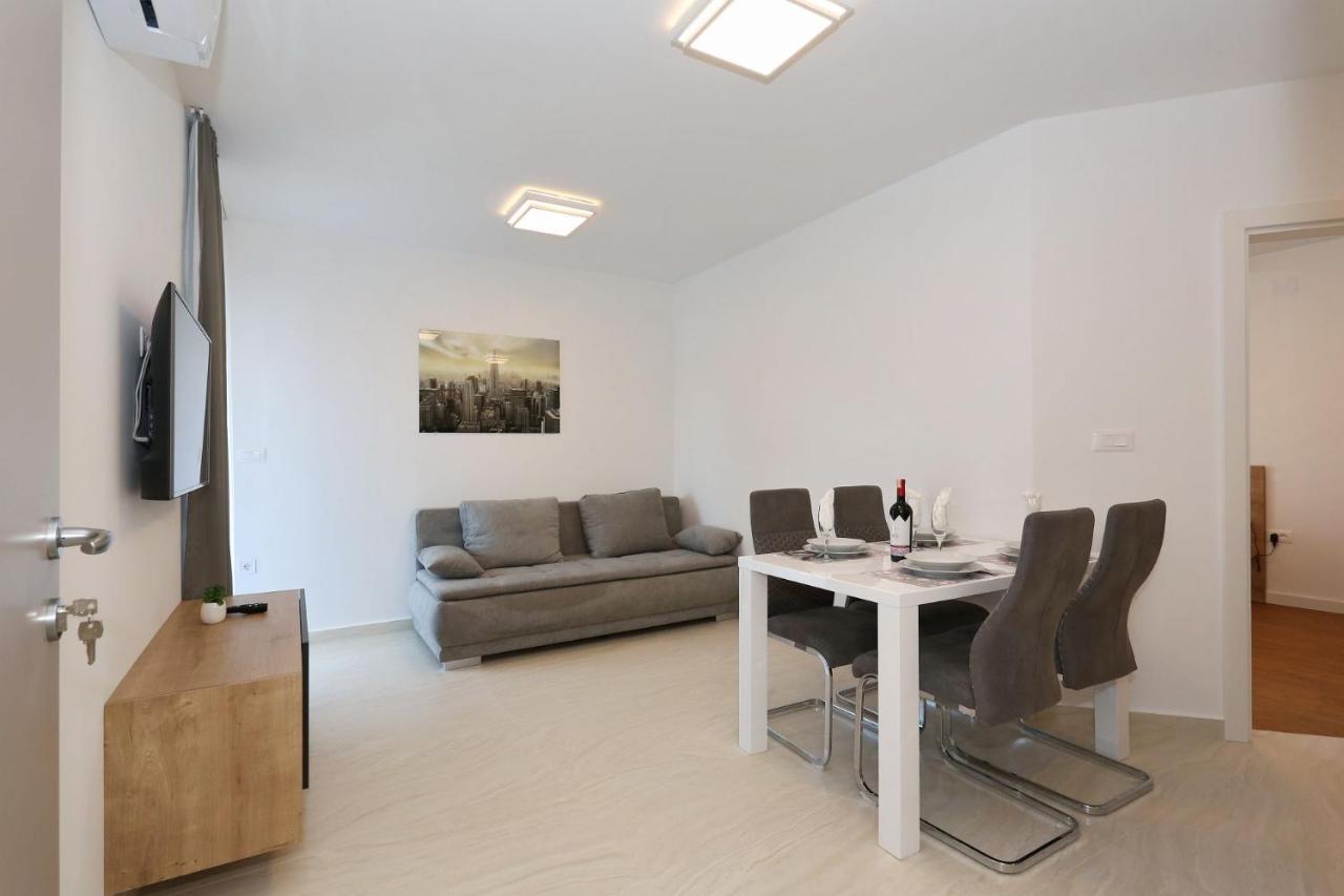 Villa Ankora 1 With Heated Pool Biograd Na Moru Exterior foto