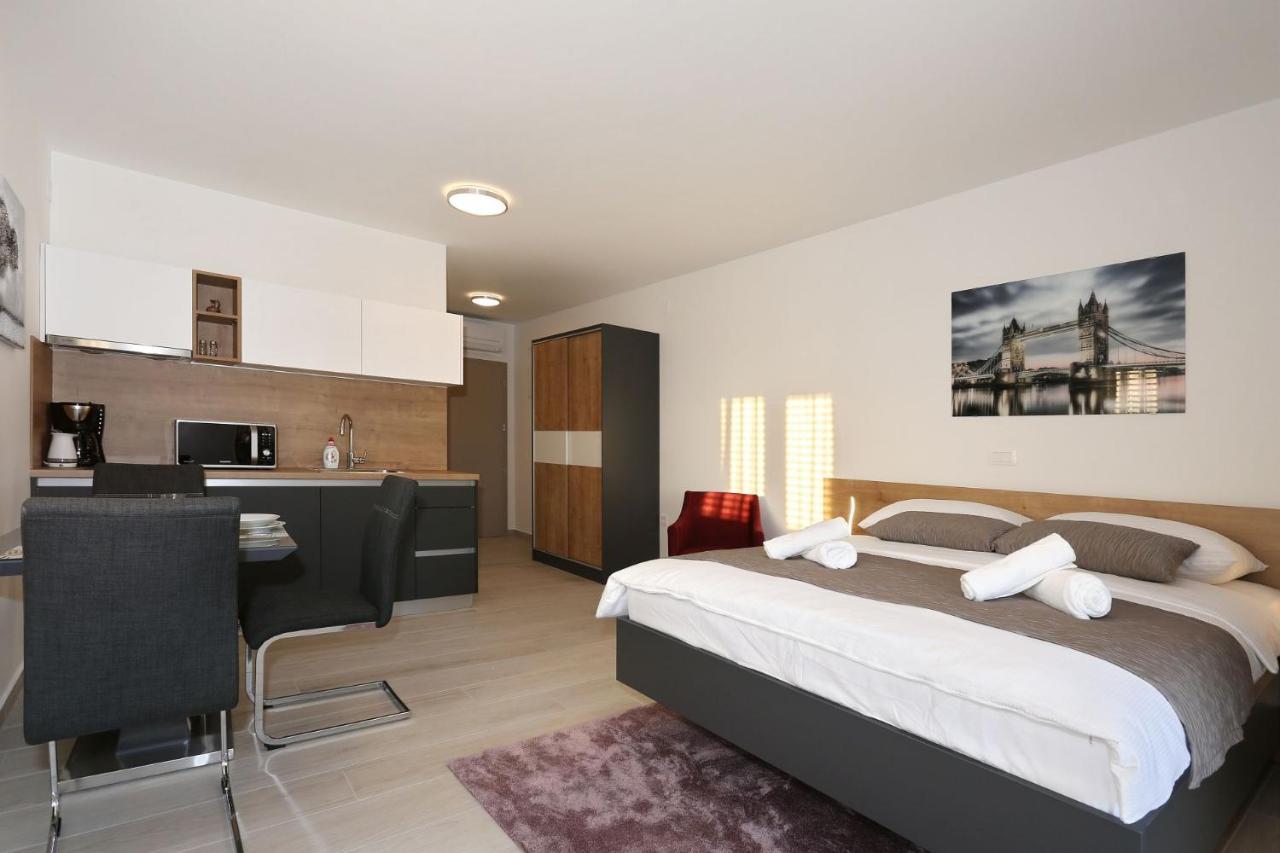 Villa Ankora 1 With Heated Pool Biograd Na Moru Exterior foto